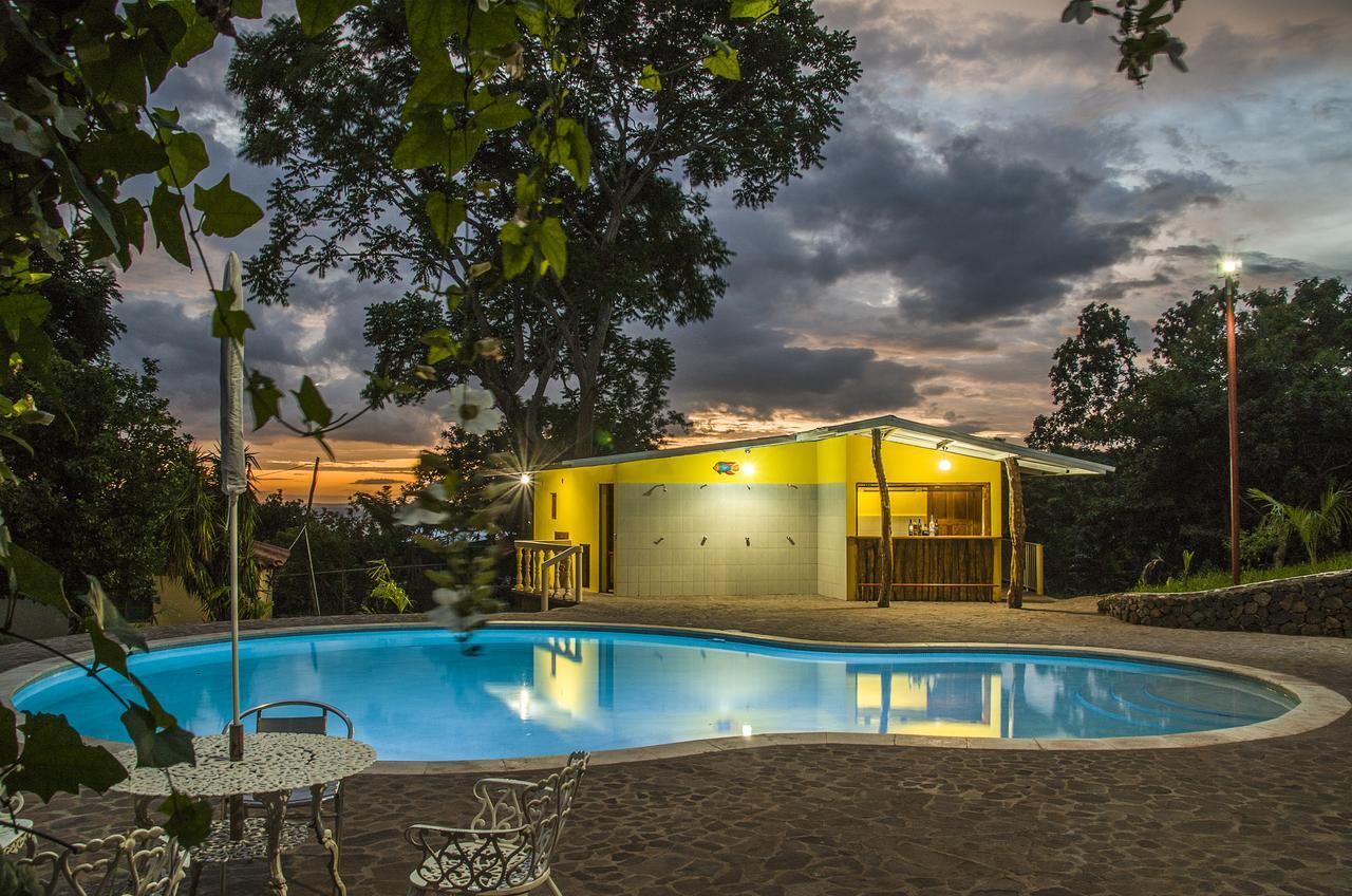 Hotel Congos Merida Bagian luar foto