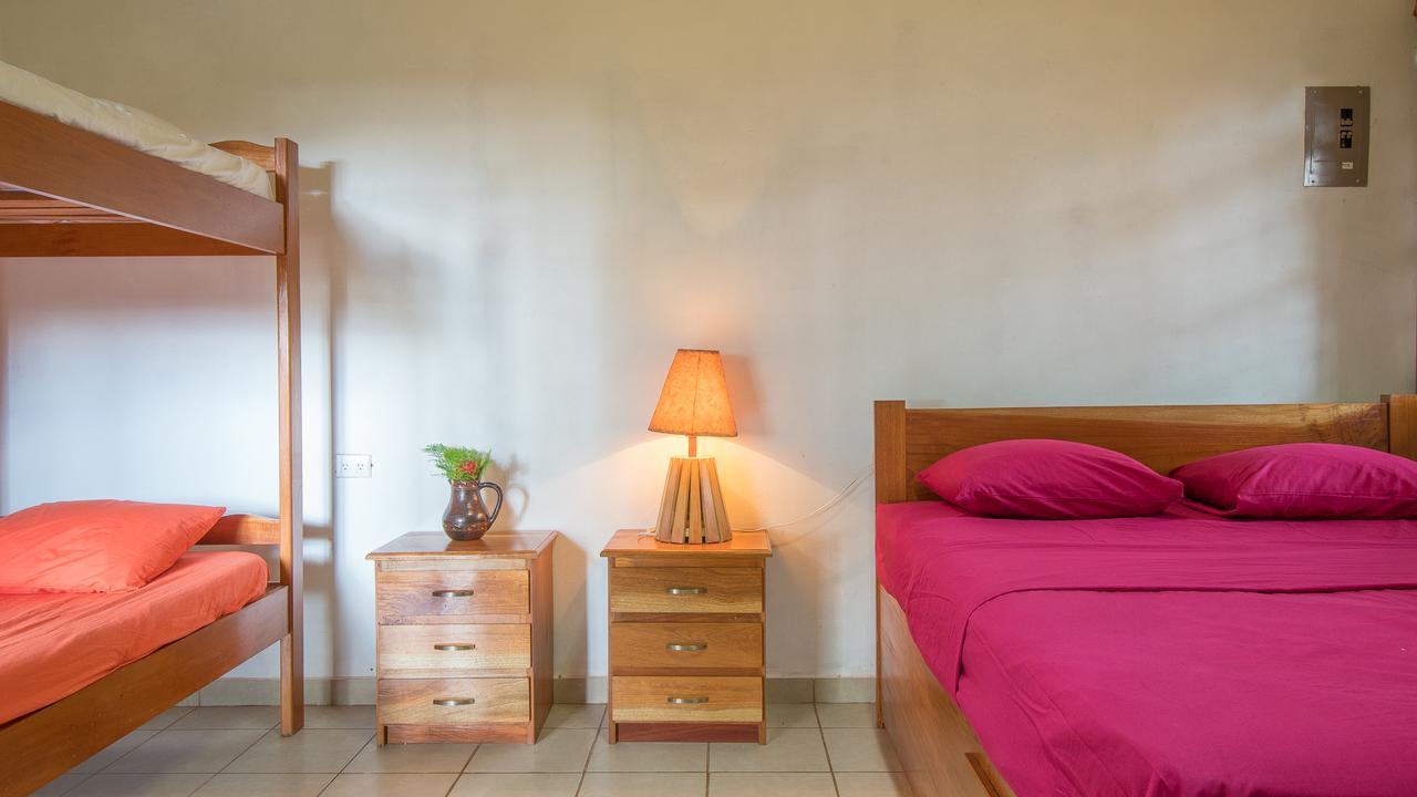 Hotel Congos Merida Bagian luar foto