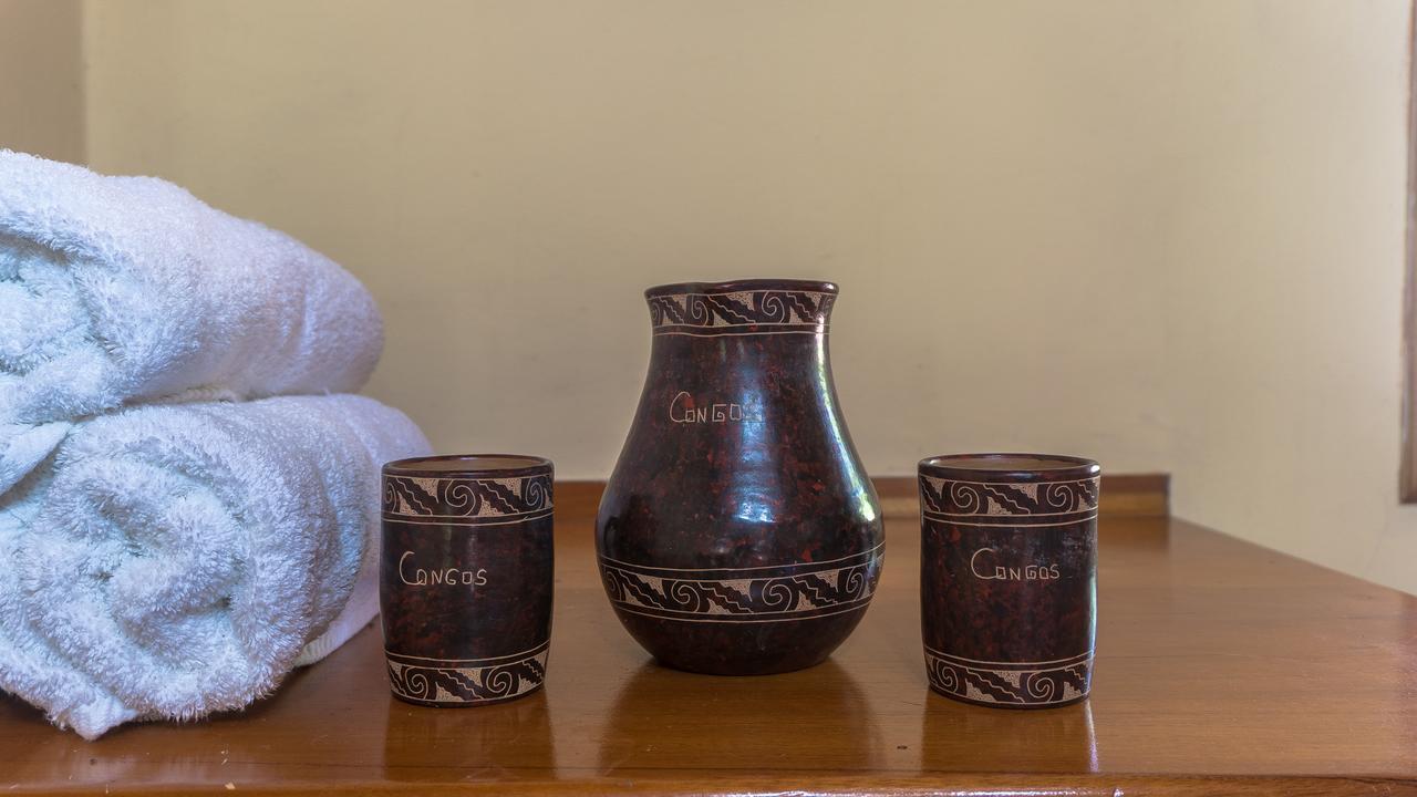 Hotel Congos Merida Bagian luar foto